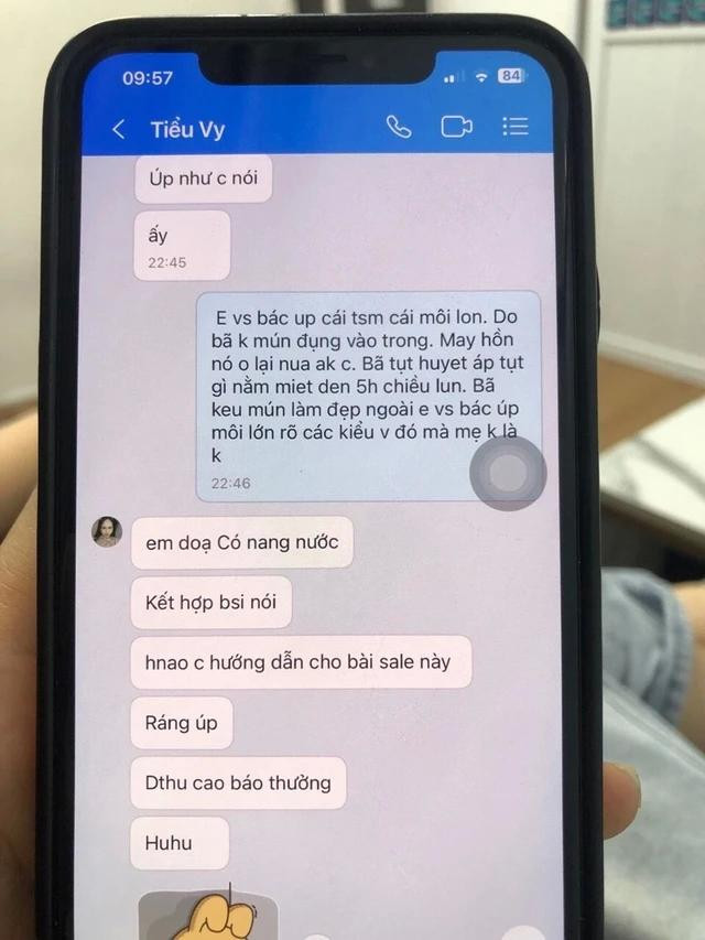 Chiêu trò làm tiền khách hàng của Tiểu Vy truyền lại cho các tư vấn viên