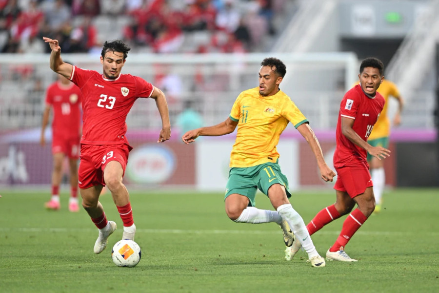 U.23 Indonesia (áo đỏ) gây sốc khi thắng U.23 Úc U.23 Indonesia (áo đỏ) gây sốc khi thắng U.23 Úc