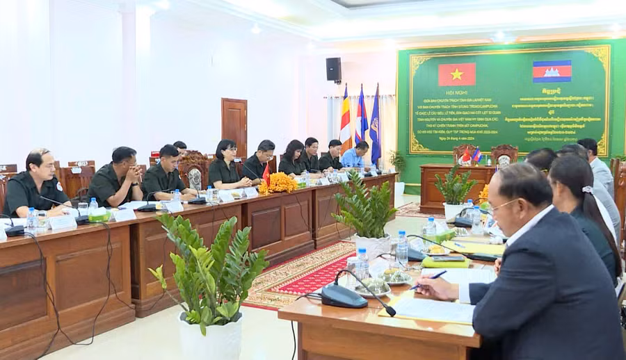 Quang cảnh buổi hội đàm. Ảnh: Đ.H