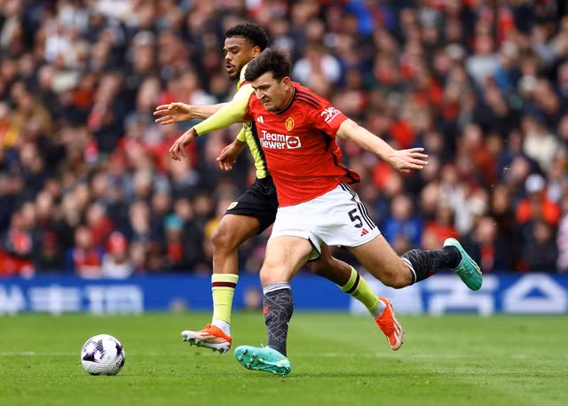 Man United gặp khó khăn ngay cả trước các đội dưới cơ