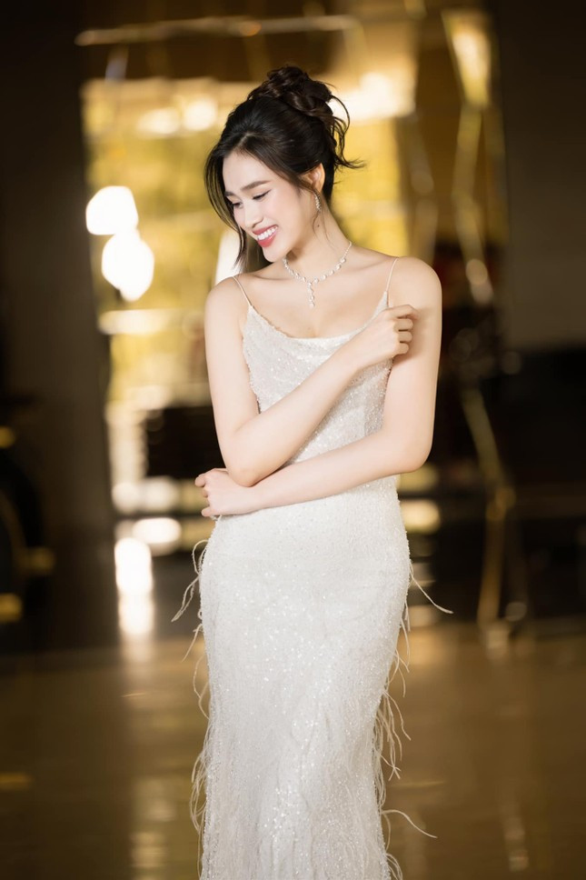 Đỗ Thị Hà chưa muốn công khai chuyện tình cảm. Đỗ Thị Hà chưa muốn công khai chuyện tình cảm.