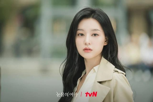 Diễn xuất của Kim Ji Won luôn nhận về nhiều lời khen ngợi