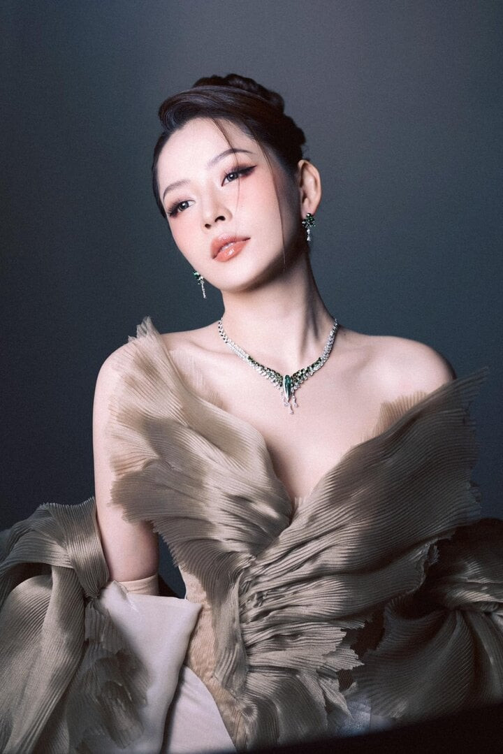 Chi Pu thừa nhận bản thân thay đổi nhiều sau hành trình "Đạp gió". Chi Pu thừa nhận bản thân thay đổi nhiều sau hành trình "Đạp gió".