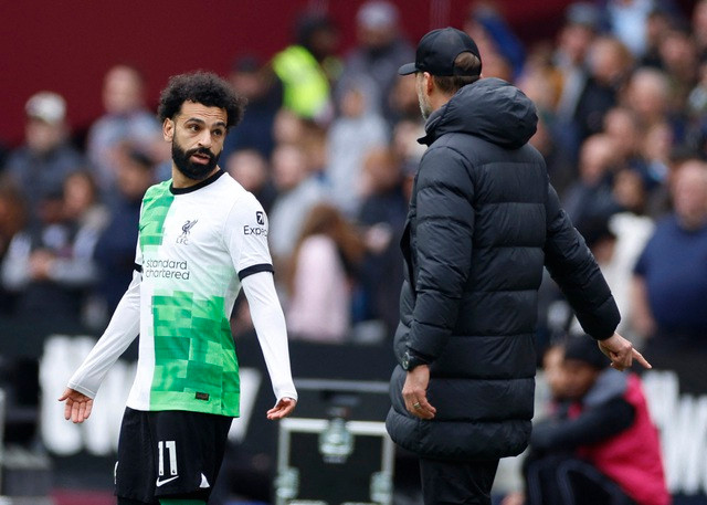 Salah cãi nhau với HLV Klopp Salah cãi nhau với HLV Klopp