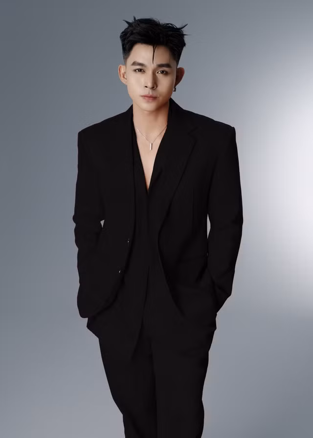 Jun Phạm tham gia chương trình với mong muốn được gặp gỡ nhiều thần tượng của mình Jun Phạm tham gia chương trình với mong muốn được gặp gỡ nhiều thần tượng của mình