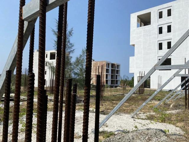 Dù cơ quan chức năng đã nhiều lần nhắc nhở nhưng dự án vẫn chậm hoàn thiện Dù cơ quan chức năng đã nhiều lần nhắc nhở nhưng dự án vẫn chậm hoàn thiện