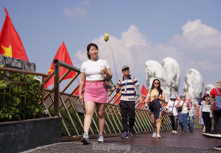 Theo Sở Du lịch Đà Nẵng, dịp lễ này thành phố đón số lượng khách lớn từ thị trường Hàn Quốc, Thái Lan, Đài Loan - Trung Quốc... Theo Sở Du lịch Đà Nẵng, dịp lễ này thành phố đón số lượng khách lớn từ thị trường Hàn Quốc, Thái Lan, Đài Loan - Trung Quốc...