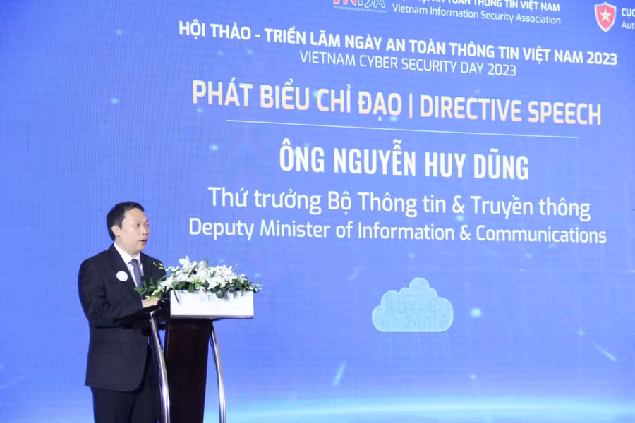 Thứ trưởng Bộ TTTT Nguyễn Huy Dũng phát biểu tại Hội thảo.