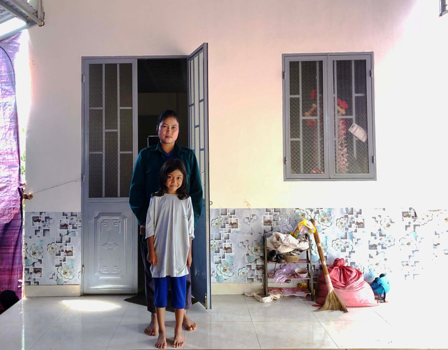 Nhờ sự hỗ trợ của Nhà nước, gia đình chị Rơ Châm Huân (làng Yang, xã Ia Sao, huyện Ia Grai) đã xây dựng được ngôi nhà mới khang trang. Ảnh: L.N Nhờ sự hỗ trợ của Nhà nước, gia đình chị Rơ Châm Huân (làng Yang, xã Ia Sao, huyện Ia Grai) đã xây dựng được ngôi nhà mới khang trang. Ảnh: L.N