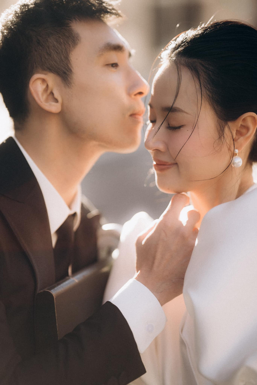 Hôm 21.4, Midu xác nhận thông tin sẽ tổ chức đám cưới vào tháng 6.2024 khiến nhiều người bất ngờ. Vì trước đó cô chưa từng chưa đề cập đến chuyện hẹn hò với thiếu gia Minh Đạt trước truyền thông Hôm 21.4, Midu xác nhận thông tin sẽ tổ chức đám cưới vào tháng 6.2024 khiến nhiều người bất ngờ. Vì trước đó cô chưa từng chưa đề cập đến chuyện hẹn hò với thiếu gia Minh Đạt trước truyền thông