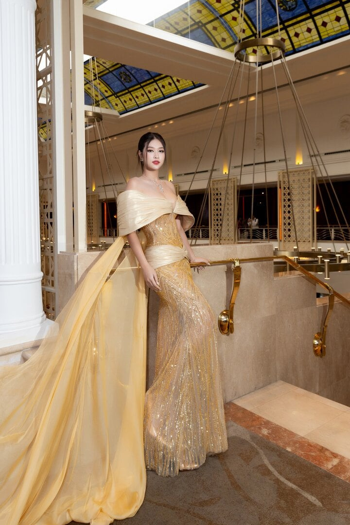 Trên mạng xã hội, hình ảnh của Đoàn Thiên Ân được chia sẻ với nhiều lời khen. Sau hai năm đăng quang Miss Grand Vietnam 2022, Hoa hậu ngày càng quyến rũ, hoàn thiện về sắc vóc. Trên mạng xã hội, hình ảnh của Đoàn Thiên Ân được chia sẻ với nhiều lời khen. Sau hai năm đăng quang Miss Grand Vietnam 2022, Hoa hậu ngày càng quyến rũ, hoàn thiện về sắc vóc.