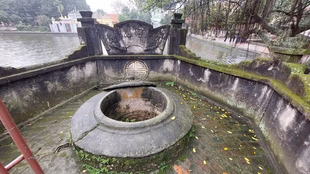 Giếng cổ được người làng Nôm chung tay giữ gìn