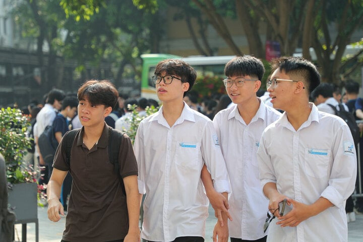 Đại học Quốc gia Hà Nội chốt đề án tuyển sinh của 13 trường thành viên. (Ảnh: VNU) Đại học Quốc gia Hà Nội chốt đề án tuyển sinh của 13 trường thành viên. (Ảnh: VNU)