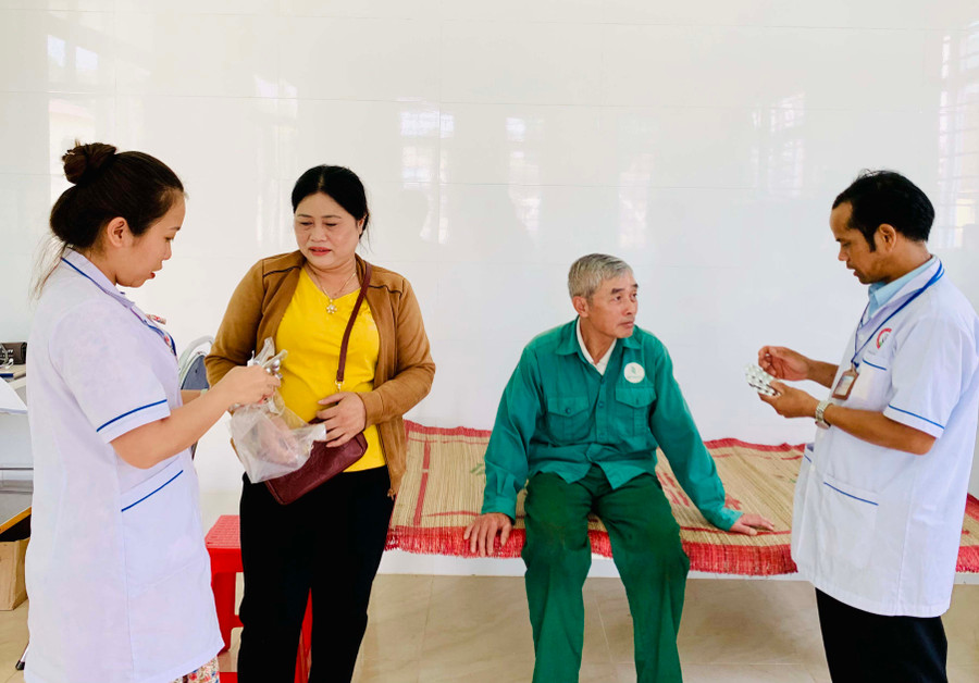 Trạm Y tế xã Ia Nhin (huyện Chư Păh) được đầu tư nâng cấp góp phần nâng cao chất lượng chăm sóc sức khỏe ban đầu cho người dân. Ảnh: N.N Trạm Y tế xã Ia Nhin (huyện Chư Păh) được đầu tư nâng cấp góp phần nâng cao chất lượng chăm sóc sức khỏe ban đầu cho người dân. Ảnh: N.N