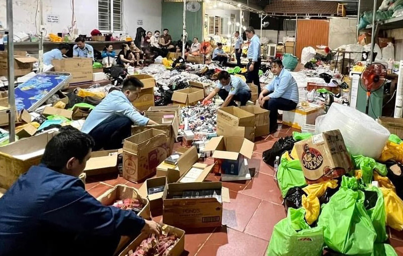 Việc livestream bán hàng trên các nền tảng mạng xã hội đang gây ra nhiều khó khăn cho công tác quản lý của ngành chức năng. Ảnh đơn vị cung cấp