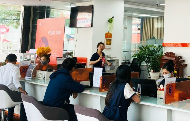 Nhằm tăng trưởng tín dụng, các ngân hàng triển khai gói cho vay mua nhà ở với lãi suất ưu đãi, thủ tục đơn giản hóa. Ảnh: S.C Nhằm tăng trưởng tín dụng, các ngân hàng triển khai gói cho vay mua nhà ở với lãi suất ưu đãi, thủ tục đơn giản hóa. Ảnh: S.C