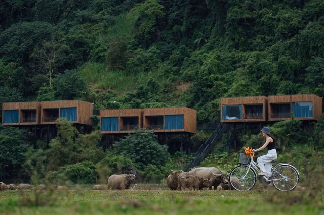 Khung cảnh bình yên ở Làng du lịch Tân Hóa