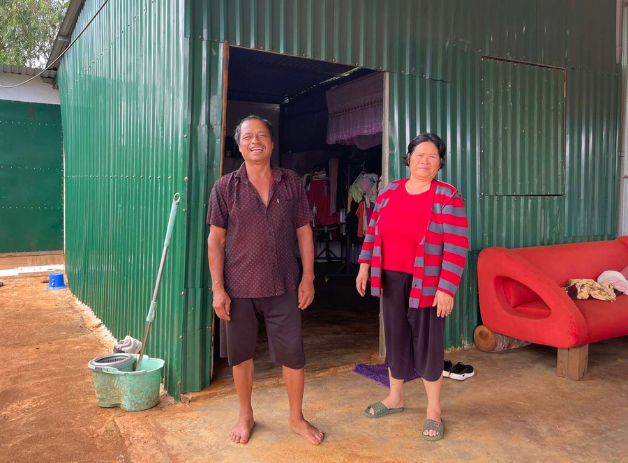 Người dân mong muốn hết thời hạn 10 năm ghi trên giấy chứng nhận quyền sử dụng đất thì phải cho phép họ được chuyển đổi mục đích sử dụng để xây dựng nhà ở hoặc chuyển nhượng, tặng cho con. Ảnh: M.P Người dân mong muốn hết thời hạn 10 năm ghi trên giấy chứng nhận quyền sử dụng đất thì phải cho phép họ được chuyển đổi mục đích sử dụng để xây dựng nhà ở hoặc chuyển nhượng, tặng cho con. Ảnh: M.P