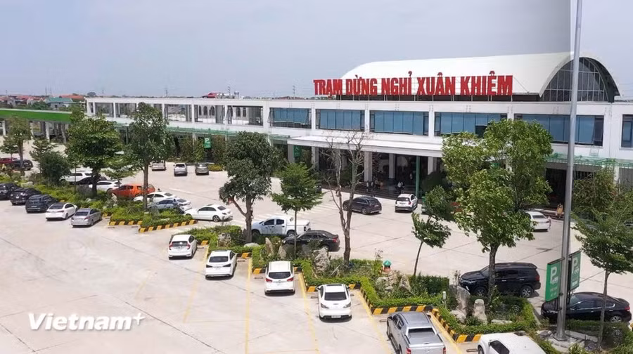 Trạm dừng nghỉ Xuân Khiêm trên tuyến cao tốc Cao Bồ-Mai Sơn được đưa vào vận hành, khai thác. (Ảnh: Việt Hùng/Vietnam+)