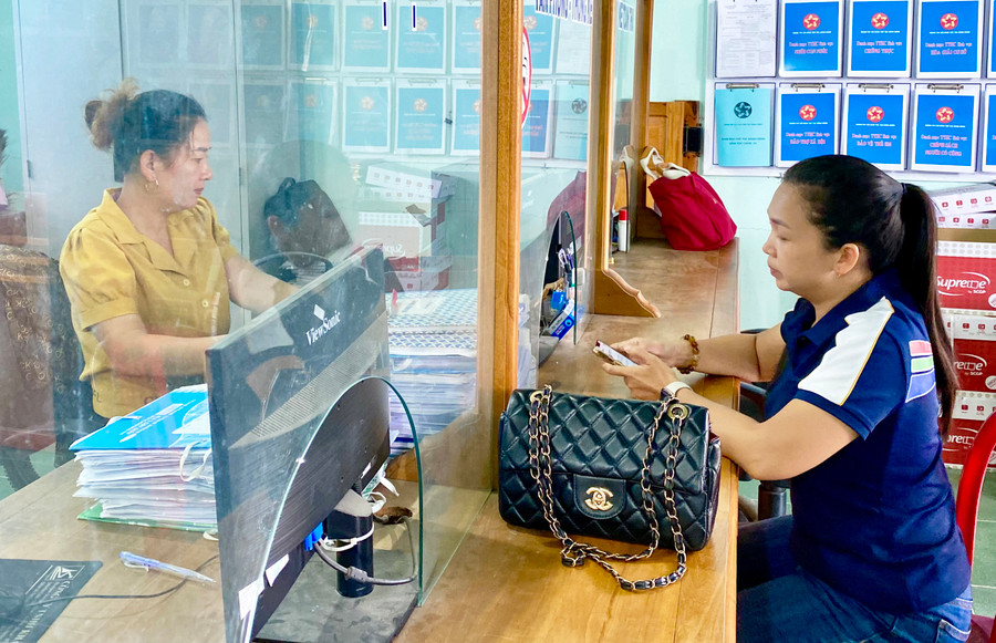 Gia Lai tiếp tục đề cao vai trò người đứng đầu để xây dựng một nền hành chính dân chủ, chuyên nghiệp, hướng tới sự hài lòng của người dân. Ảnh: H.D Gia Lai tiếp tục đề cao vai trò người đứng đầu để xây dựng một nền hành chính dân chủ, chuyên nghiệp, hướng tới sự hài lòng của người dân. Ảnh: H.D