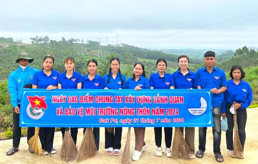Huyện Đoàn Đak Pơ tổ chức nhiều phong trào, hoạt động để đoàn viên, thanh niên phát huy năng lực, phẩm chất, tạo nguồn phát triển đảng viên. Ảnh: N.M