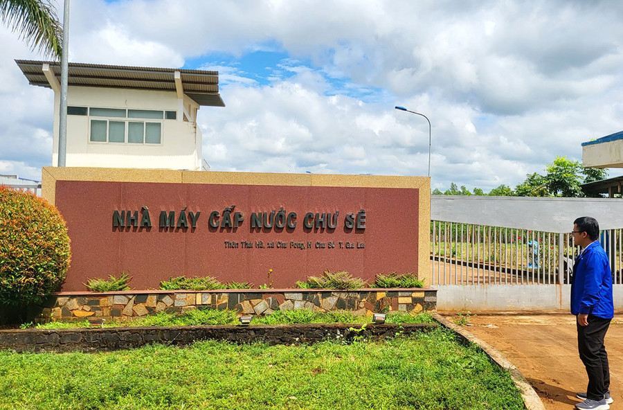 Cục Thi hành án dân sự tỉnh đang triển khai các bước chuẩn bị kê biên, cưỡng chế tài sản thu hồi nợ ngân hàng đối với Công ty cổ phần Cấp nước Chư Sê. Ảnh: M.P