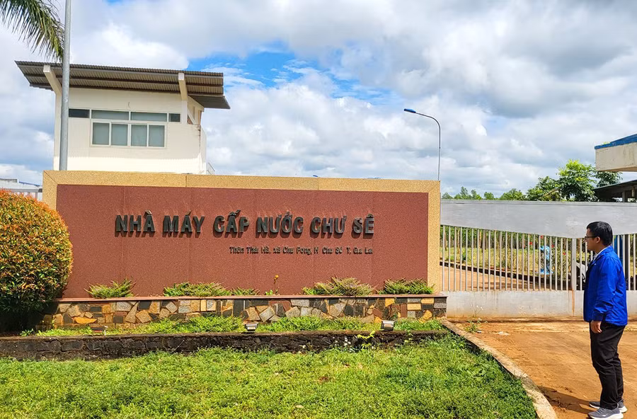 Cục Thi hành án dân sự tỉnh đang triển khai các bước chuẩn bị kê biên, cưỡng chế tài sản thu hồi nợ ngân hàng đối với Công ty cổ phần Cấp nước Chư Sê. Ảnh: M.P