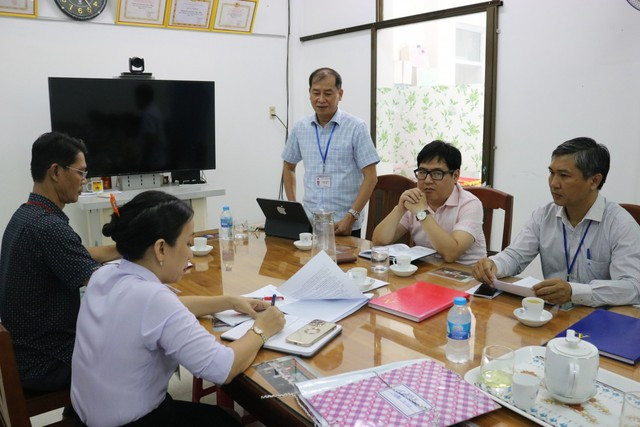 Đề xuất bỏ quy định chỉ tuyển công chức với người đạt kiểm định đầu vào