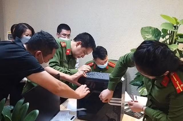 Cơ quan tố tụng khám xét trụ sở Tập đoàn FLC tại thời điểm khởi tố vụ án