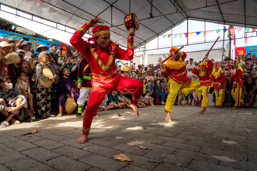 Sau phần lễ tế là phần hội