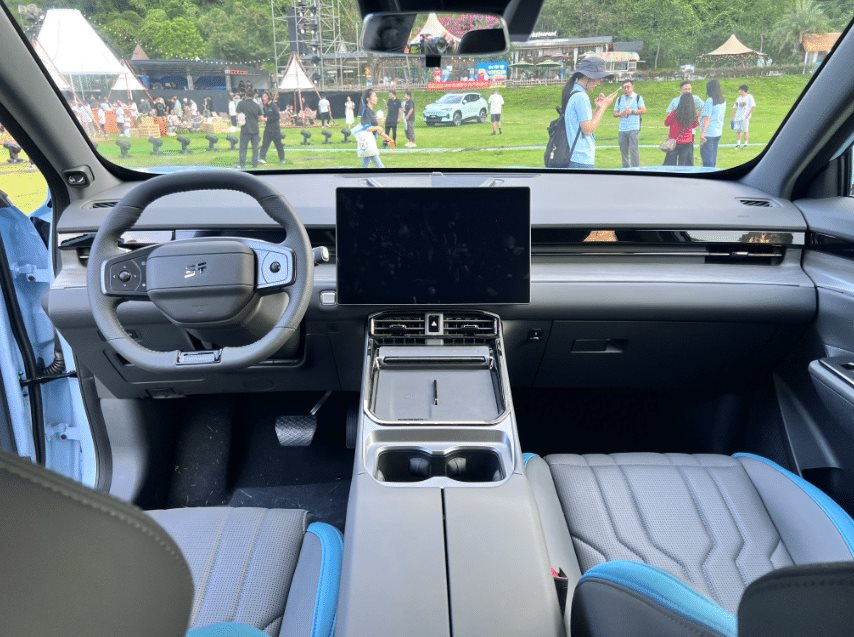 Nội thất của Jetour Shanhai L6 có hai màu Dynamic Gray và Racing Blue. Ảnh: ST Nội thất của Jetour Shanhai L6 có hai màu Dynamic Gray và Racing Blue. Ảnh: ST