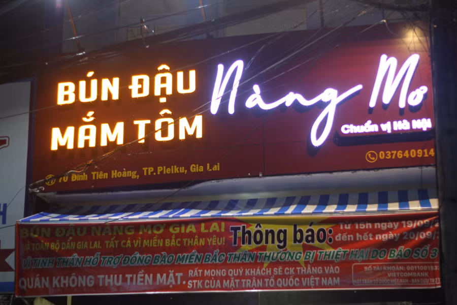 Người dân Gia Lai cùng hành động "Tất cả vì miền Bắc thân yêu". Ảnh: Hoàng Hoài