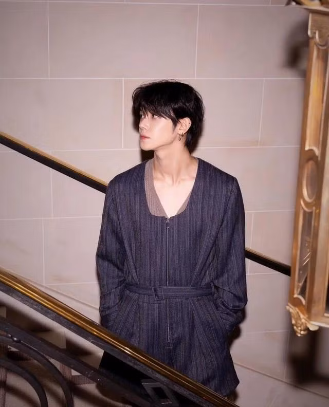 Nam ca sĩ nhóm TXT cho biết, anh không để bất kỳ chuẩn mực giới tính nào cản trở những gì mình thích