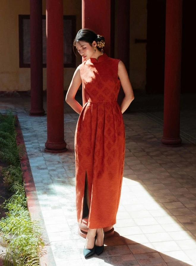 Dù đi làm hay đi tiệc, sắm sửa cho những chuyến du ngoại phương xa hay là buổi dạo phố cuối tuần thì váy dài suông mềm vẫn là ý tưởng đáng để cân nhắc