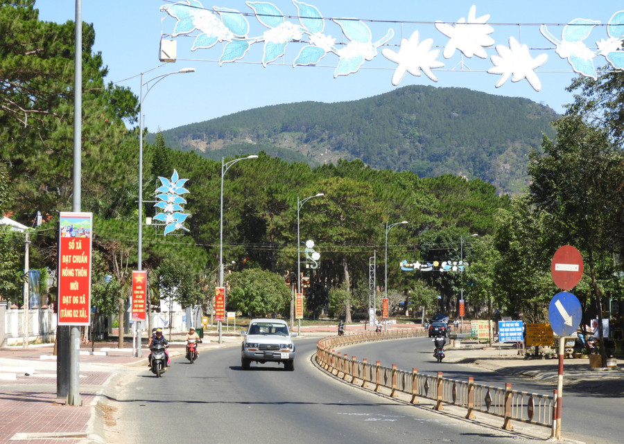 Một góc Trung tâm huyện Mang Yang. Ảnh: Thanh Nhật Một góc Trung tâm huyện Mang Yang. Ảnh: Thanh Nhật