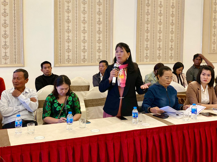 Đại diện các HTX phát biểu, nêu những khó khăn của mình tại buổi gặp mặt. Ảnh: Hà Duy