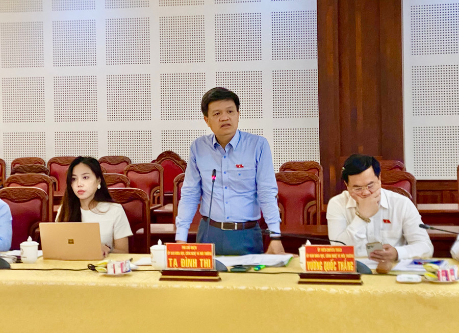 Ông Tạ Đình Thi-Phó Chủ nhiệm Ủy ban Khoa học, Công nghệ và Môi trường của Quốc hội phát biểu tại buổi làm việc. Ảnh: Hà Duy Ông Tạ Đình Thi-Phó Chủ nhiệm Ủy ban Khoa học, Công nghệ và Môi trường của Quốc hội phát biểu tại buổi làm việc. Ảnh: Hà Duy