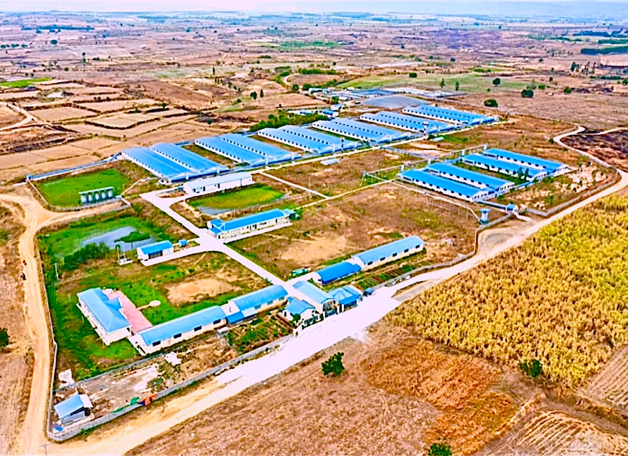 Đẩy mạnh giải ngân vốn đầu tư công là một trong những yếu tố thúc đẩy thu hút đầu tư. Ảnh: Hà Duy