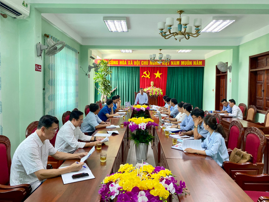 Quang cảnh buổi giám sát về đầu tư công trung hạn của HĐND tỉnh tại huyện Krông Pa. Ảnh: Hà Duy Quang cảnh buổi giám sát về đầu tư công trung hạn của HĐND tỉnh tại huyện Krông Pa. Ảnh: Hà Duy