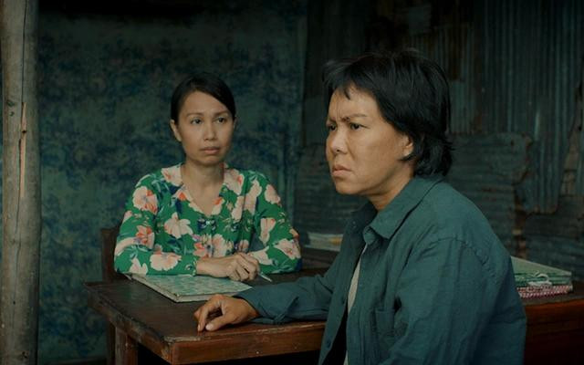 Nhiều khán giả cho rằng lời xin lỗi của nhà sản xuất quá muộn màng, chỉ mang tính chất xoa dịu khán giả.