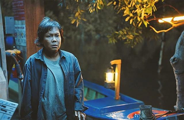 Việt Hương thủ vai bà Lệ làm nghề vớt xác trong phim Ma da Việt Hương thủ vai bà Lệ làm nghề vớt xác trong phim Ma da