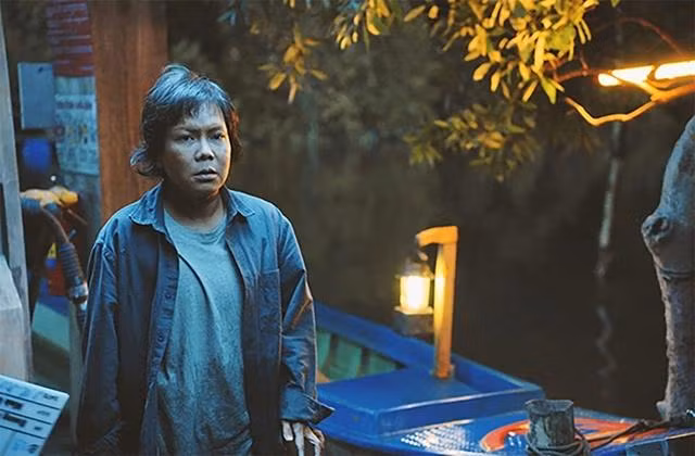 Việt Hương thủ vai bà Lệ làm nghề vớt xác trong phim Ma da