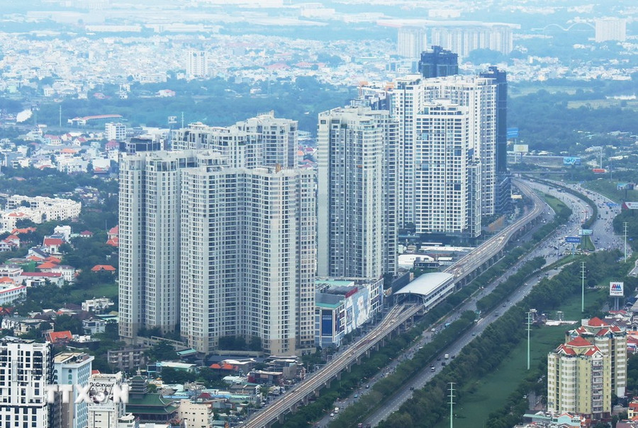 Các tòa chung cư cao tầng chạy dọc đại lộ Võ Nguyên Giáp, thành phố Thủ Đức, Thành phố Hồ Chí Minh. (Ảnh: Hồng Đạt/TTXVN) Các tòa chung cư cao tầng chạy dọc đại lộ Võ Nguyên Giáp, thành phố Thủ Đức, Thành phố Hồ Chí Minh. (Ảnh: Hồng Đạt/TTXVN)