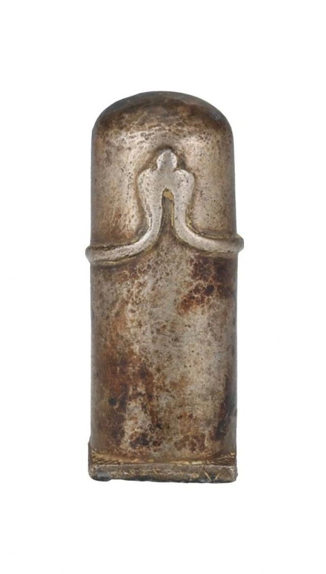 Linga chất liệu bạc, thế kỷ 17 - 18 Linga chất liệu bạc, thế kỷ 17 - 18