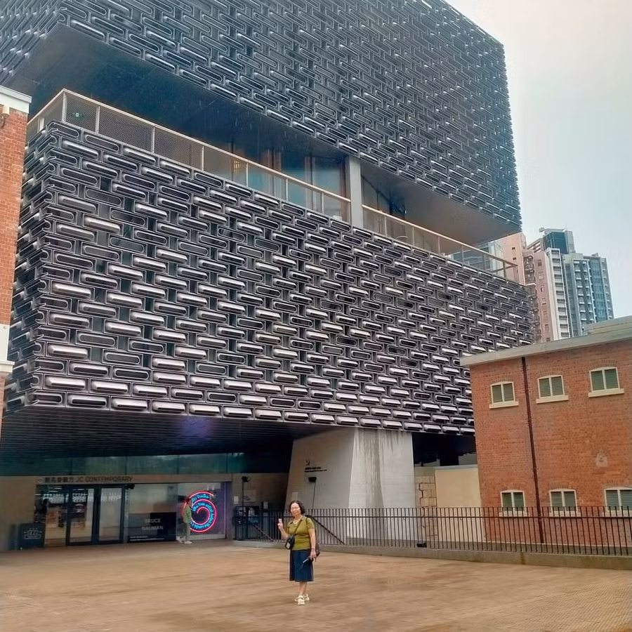 Một góc Tòa nhà di sản Tai Kwun-nơi có di tích Nhà tù Victoria. Đây là nơi lãnh tụ Nguyễn Ái Quốc bị giam giữ từ năm 1931 đến 1933. Ảnh: K.V