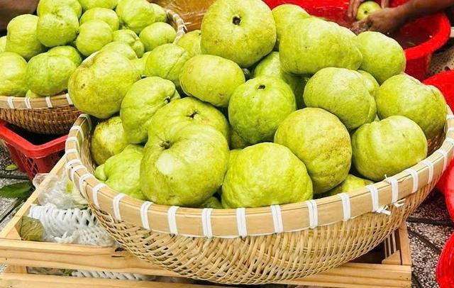 Vỏ ổi chứa một lượng lớn chất xơ