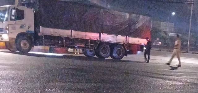 Công an dựng lại hiện trường