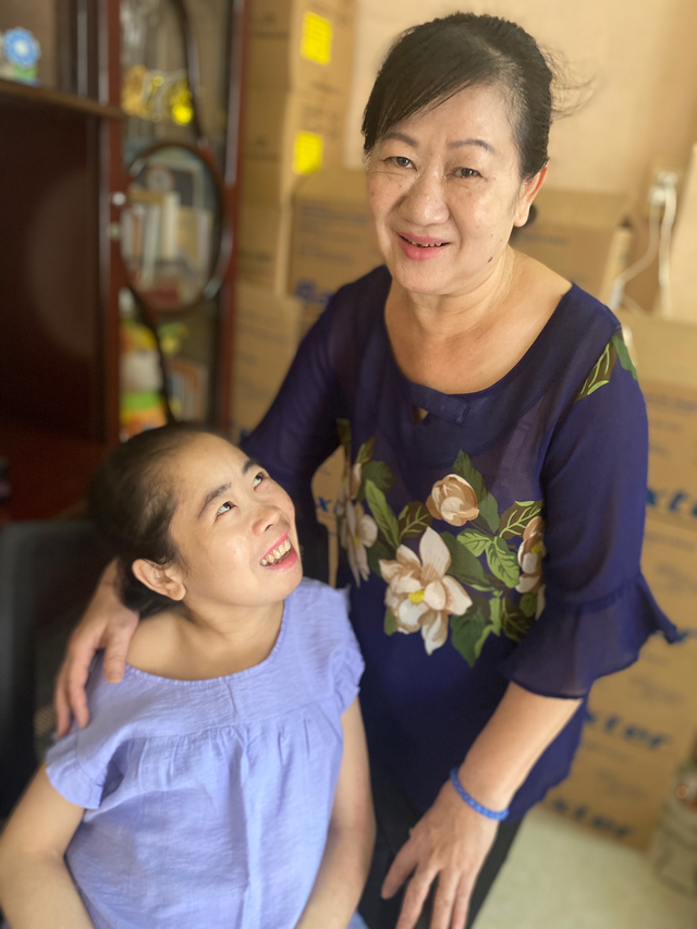 Cho con 'gánh mẹ' một lần - Ảnh 2.