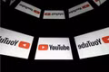 Thuật toán AI mới của YouTube có khả năng phân tích từng pixel để bóc trần các lớp mặt nạ Deepfake giả mạo khuôn mặt.