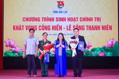 Tỉnh Đoàn Gia Lai tổ chức chương trình sinh hoạt chính trị “Khát vọng cống hiến-Lẽ sống thanh niên”